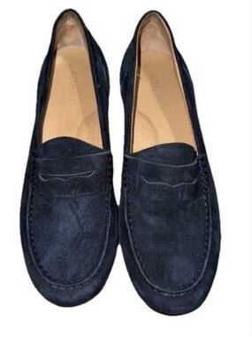 Array Ladies Navy Suede Penny Loafers. EUC. Size 7